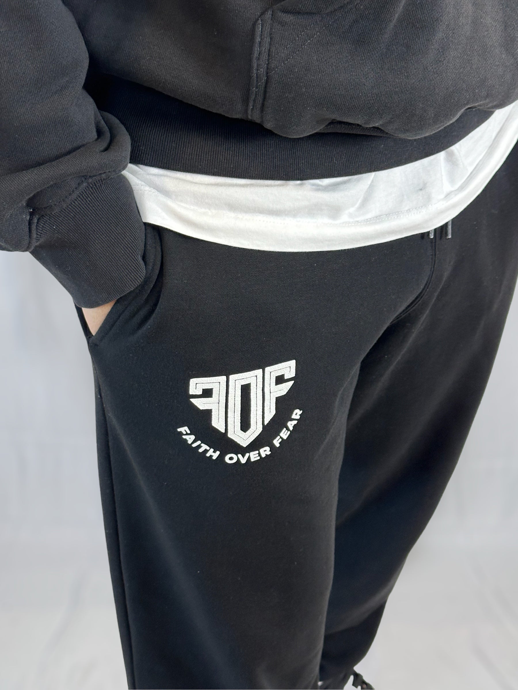 BLACKBLONDのBBD Crushed Faith Sweatpants 全2色 BLACKBLONDのBBD Crushed Faith Sweatpants 全2色 スウェットパンツ